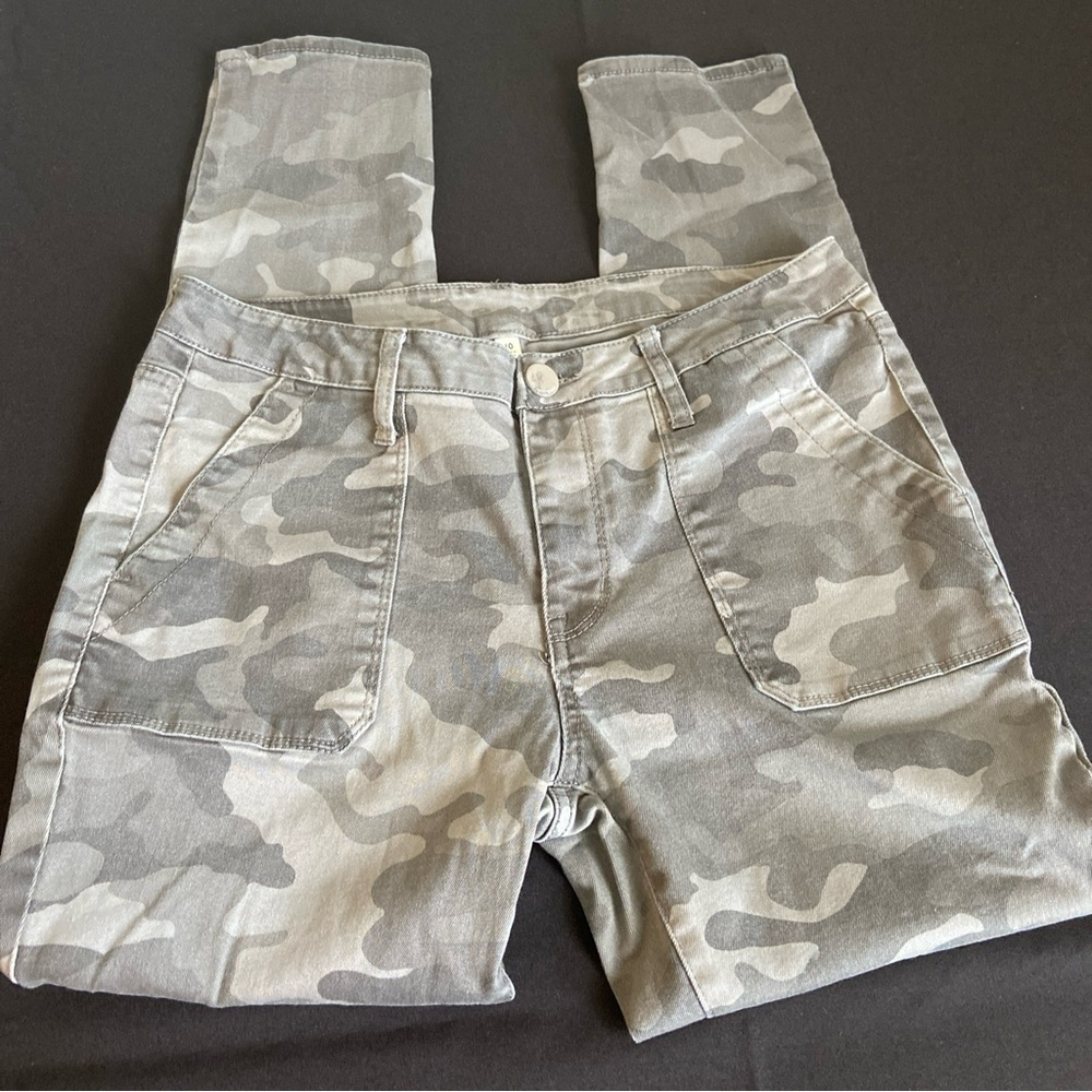 Seven 7 Size 10  Skinny Camo Denim Jeans STRETCH